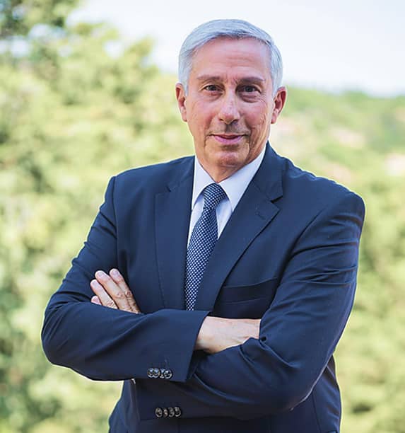 Marco Orfeo croisant les bras